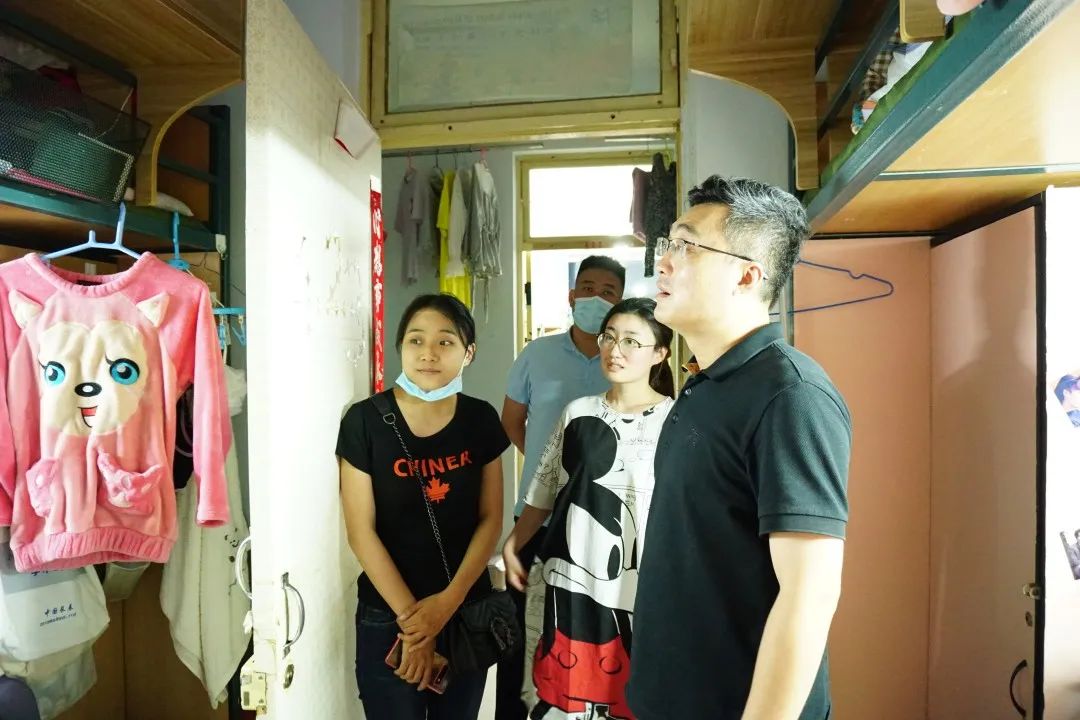 01190126744598.jpg 01190126744598.jpg